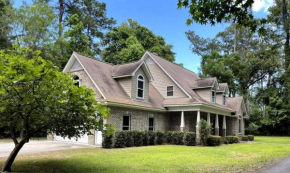 Amazing Home & Modern Airstreams Near Beach & City Sleeps 22!